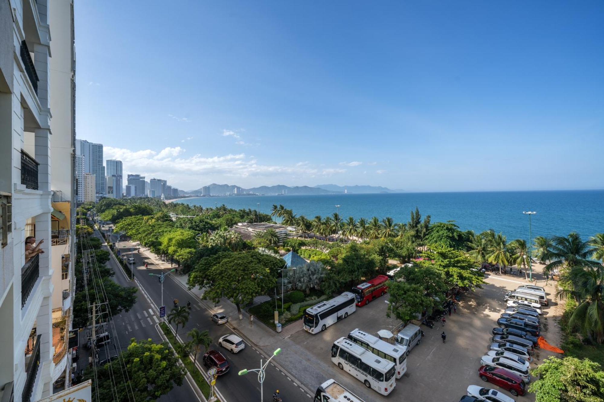 Nami Hotel Nha Trang Luaran gambar